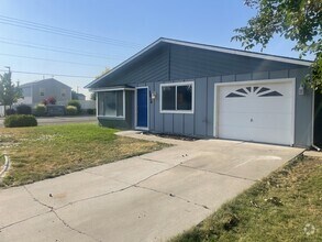 Building Photo - 2824 Gemini St