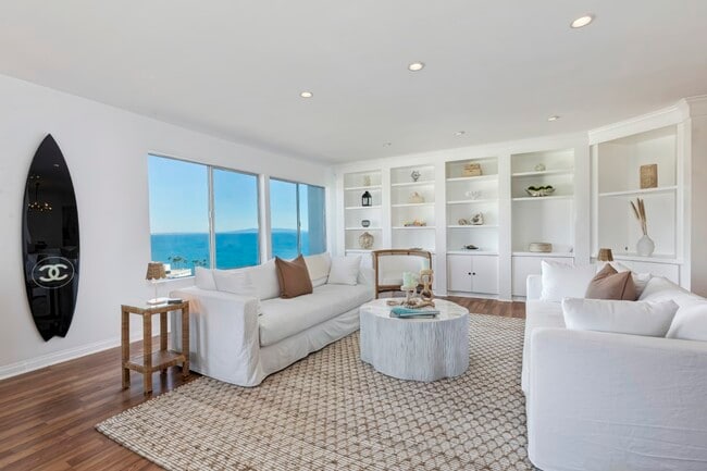 Building Photo - 17337 Tramonto Dr