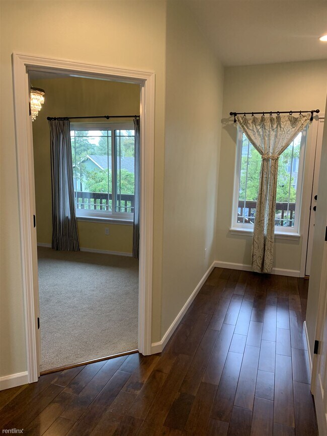 Foto del edificio - 3 br, 3 bath Townhome - 14726 Southwest Ca...
