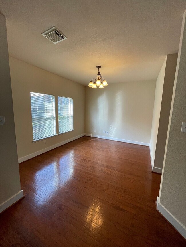 Foto del edificio - 11928 Prior Park Dr