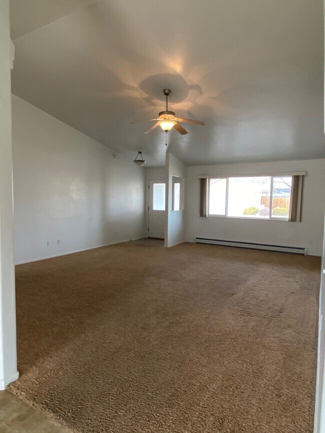 702 Suncrest Dr, Fruita, CO 81521 House Rental in Fruita, CO