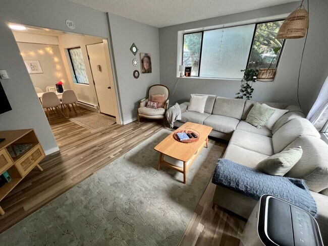 Foto del edificio - NOB HILL TERRACE APARTMENTS