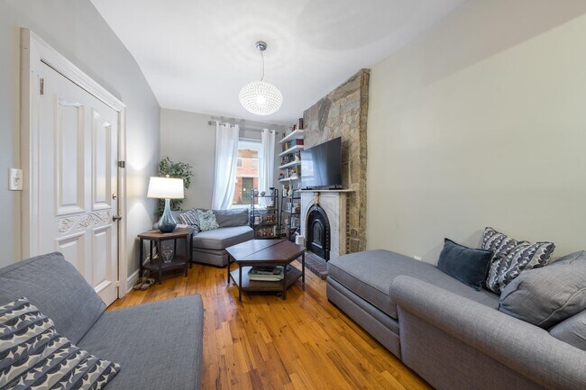 Foto del edificio - 251.5 York St