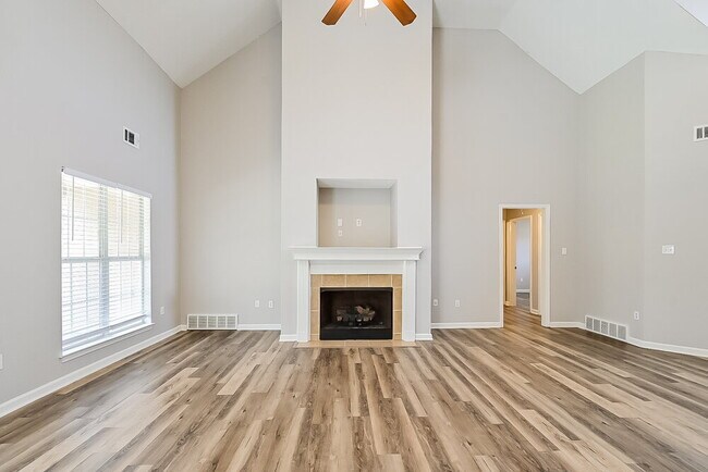 Foto del edificio - 703 Timber Creek S