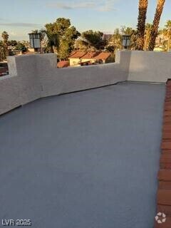 Building Photo - 5086 Cartaro Dr