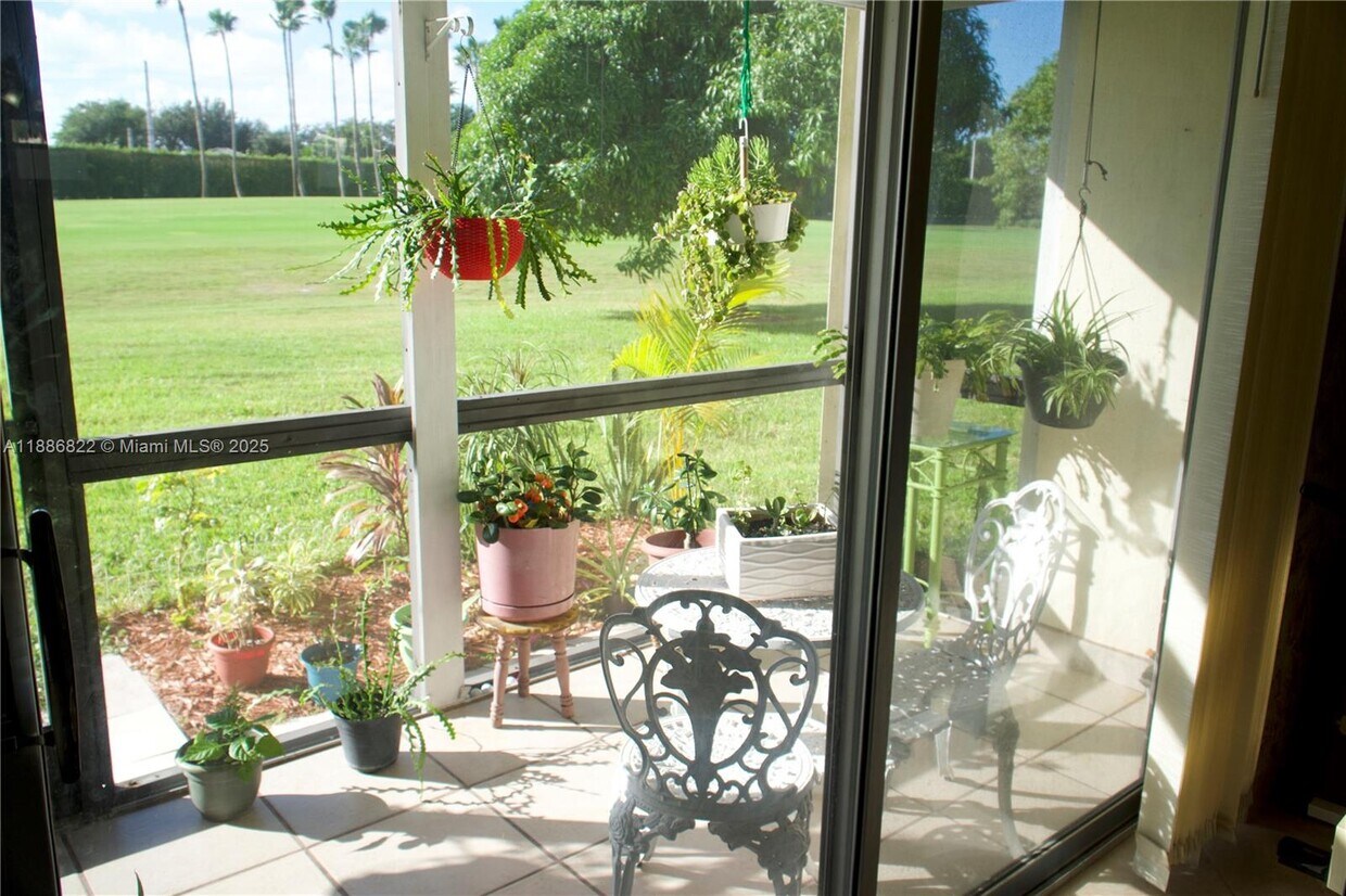 Foto principal - 9820 S Hollybrook Lake Dr