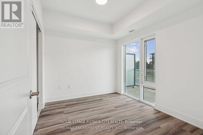 Photo du bâtiment - 575 Conklin Rd