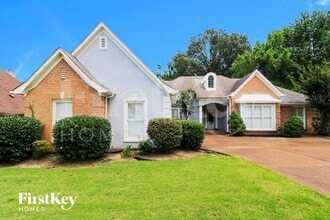 Building Photo - 1816 Candle Ridge Cove
