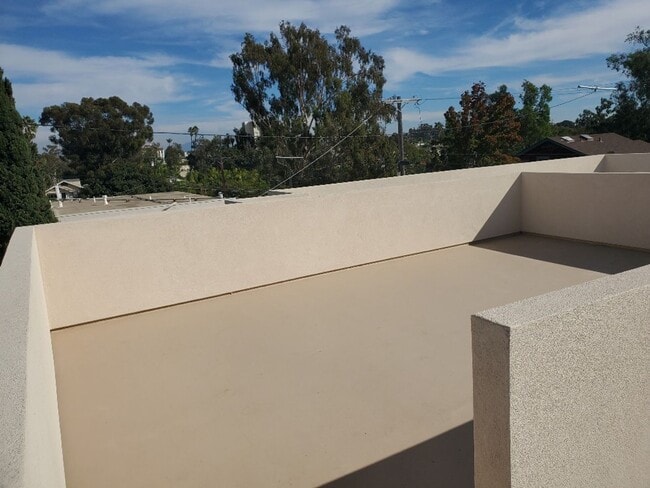 Foto del edificio - 1 Bedroom - 1 Bathroom in Beautiful Hillcrest