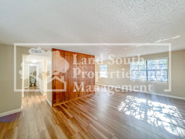 Building Photo - 3012 Skipper Pl