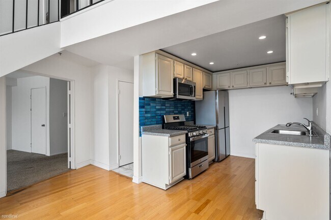 Foto del edificio - 2 br, 2 bath Condo - 565 Esplanade 410