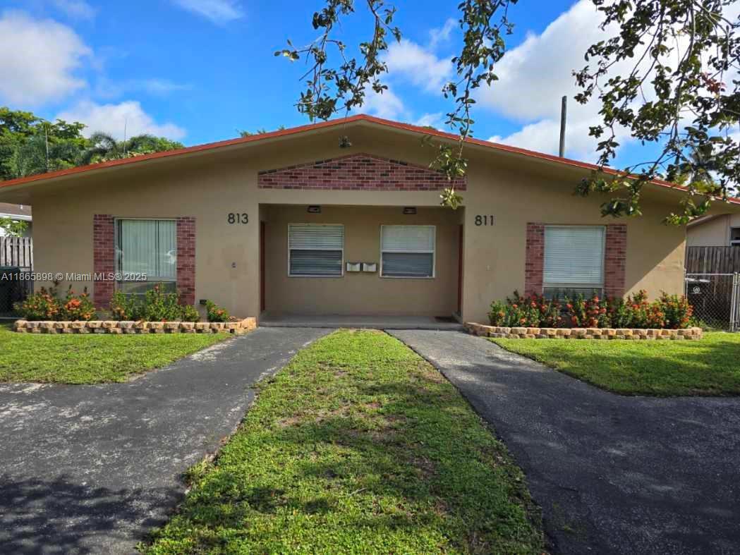 Foto principal - 811 SW 13th St