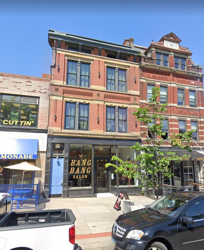 Building Photo - 2609 Short Vine St