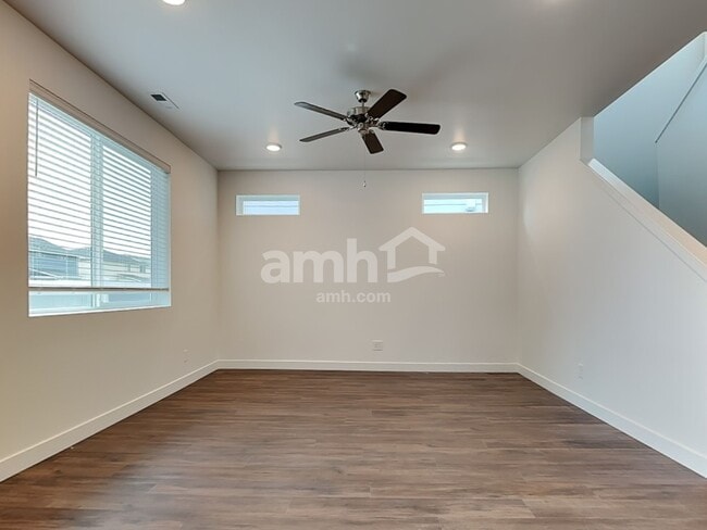 Foto del edificio - 7929 Selah St SW