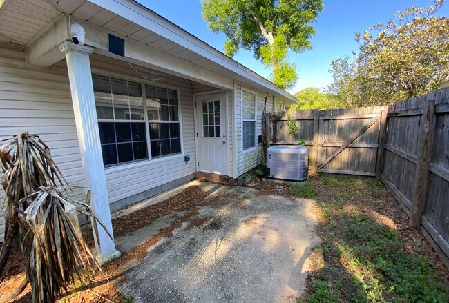 Foto del edificio - 9184 Arand Dr