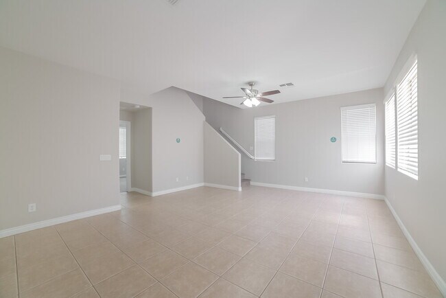 Foto del edificio - 6357 S Blake St