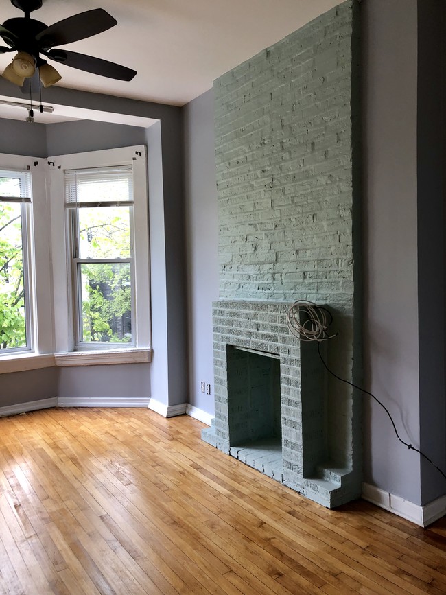 Building Photo - 1460 W Erie St
