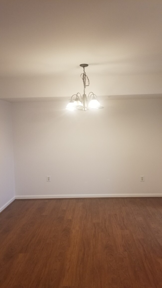 Building Photo - 4831 King John Way