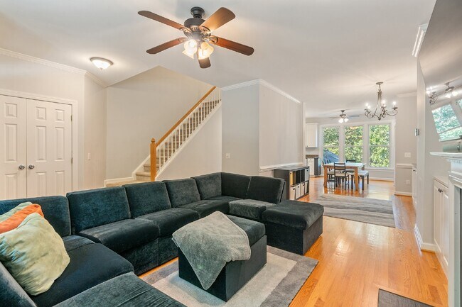 Foto del edificio - Beautiful Southern Village townhome - Furn...