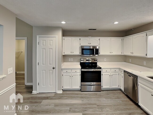 Foto del edificio - 308 Pine Ridge Ln