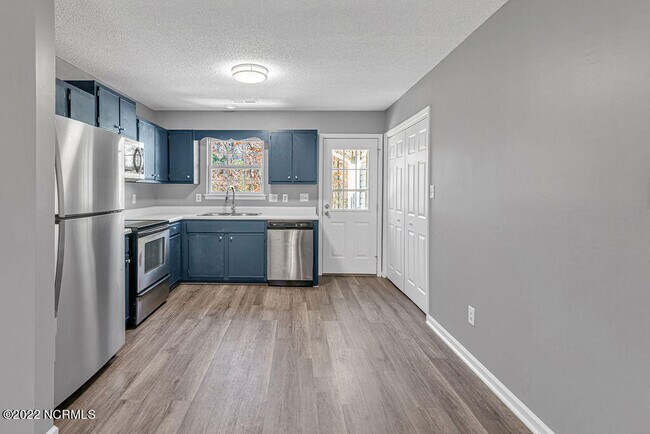 Foto del edificio - 226 Deer Creek Dr