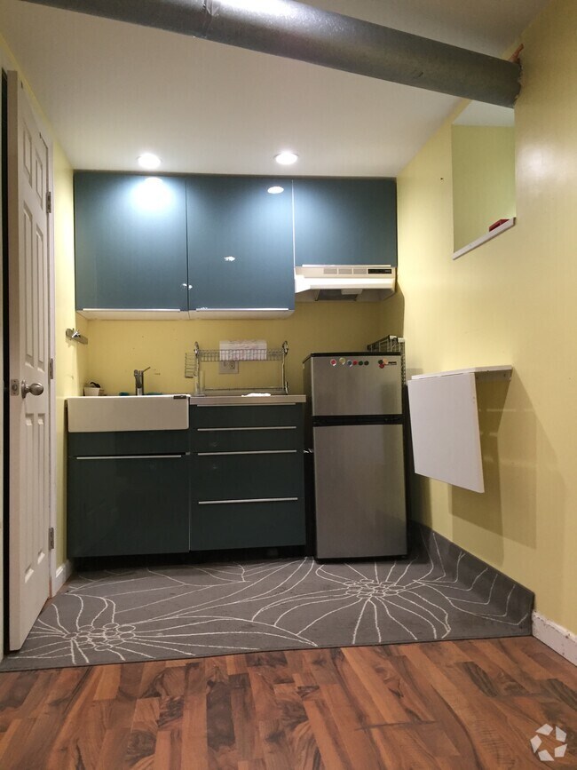 Studio Apartments under 1,800 in Roslindale MA 1 Rentals