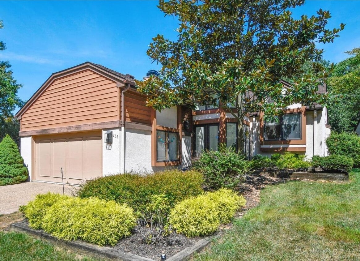 235 Sayre Dr, Princeton, NJ 08540 Condo for Rent in Princeton, NJ