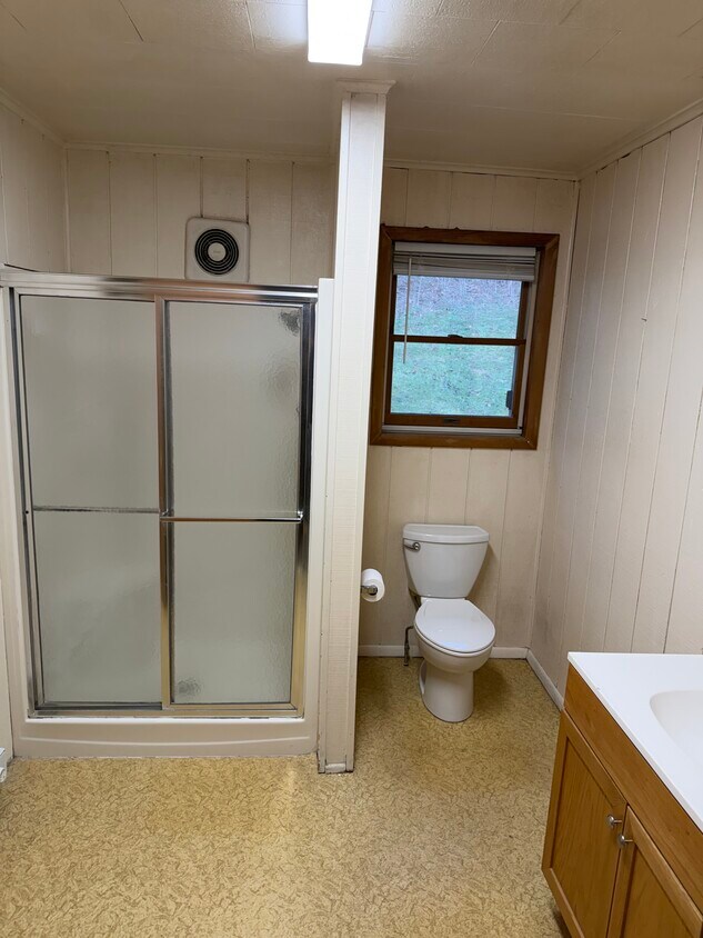 Foto del edificio - 729 Powell Ave