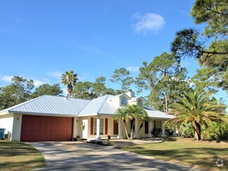 Building Photo - 4566 Serna Ave