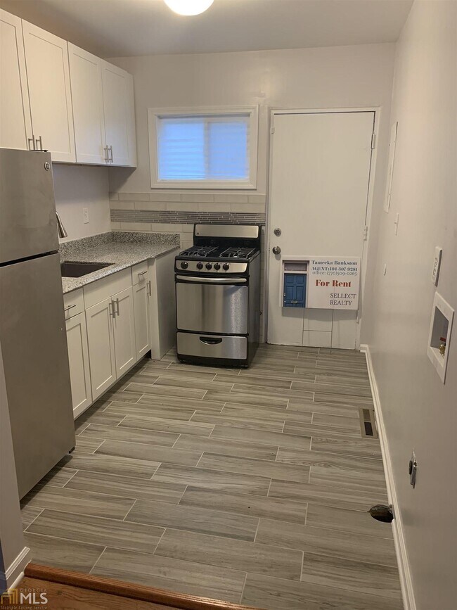 Foto del edificio - 603 Woods Dr NW