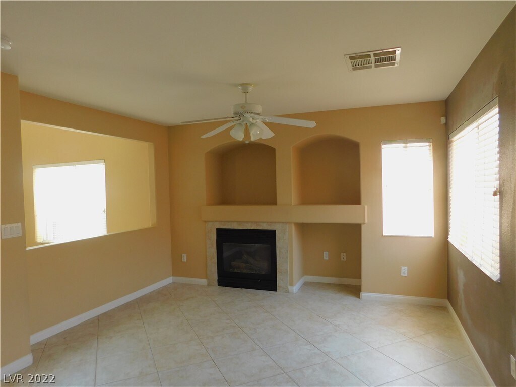 Building Photo - 537 Aspen Leaf St