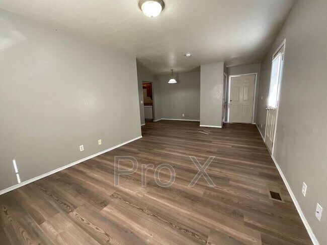 Building Photo - 4575 E Zora St