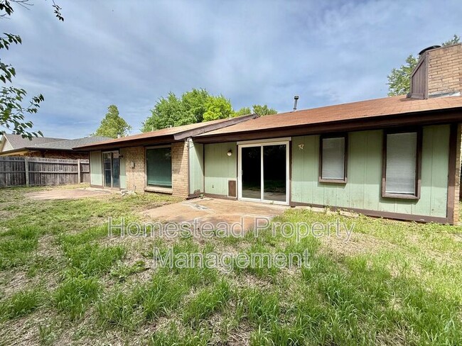 Building Photo - 9005 N Shannon Ave