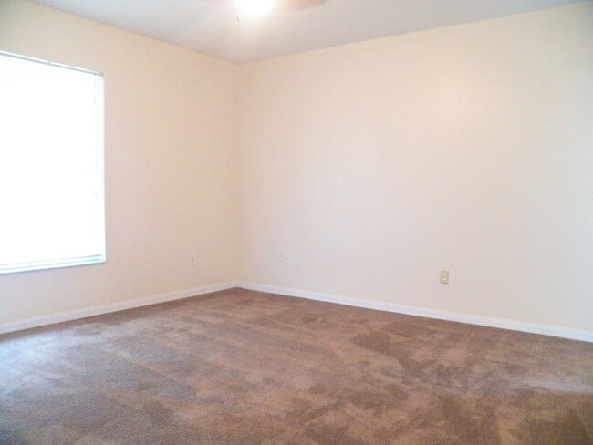 Foto del edificio - 3621 N 54th St