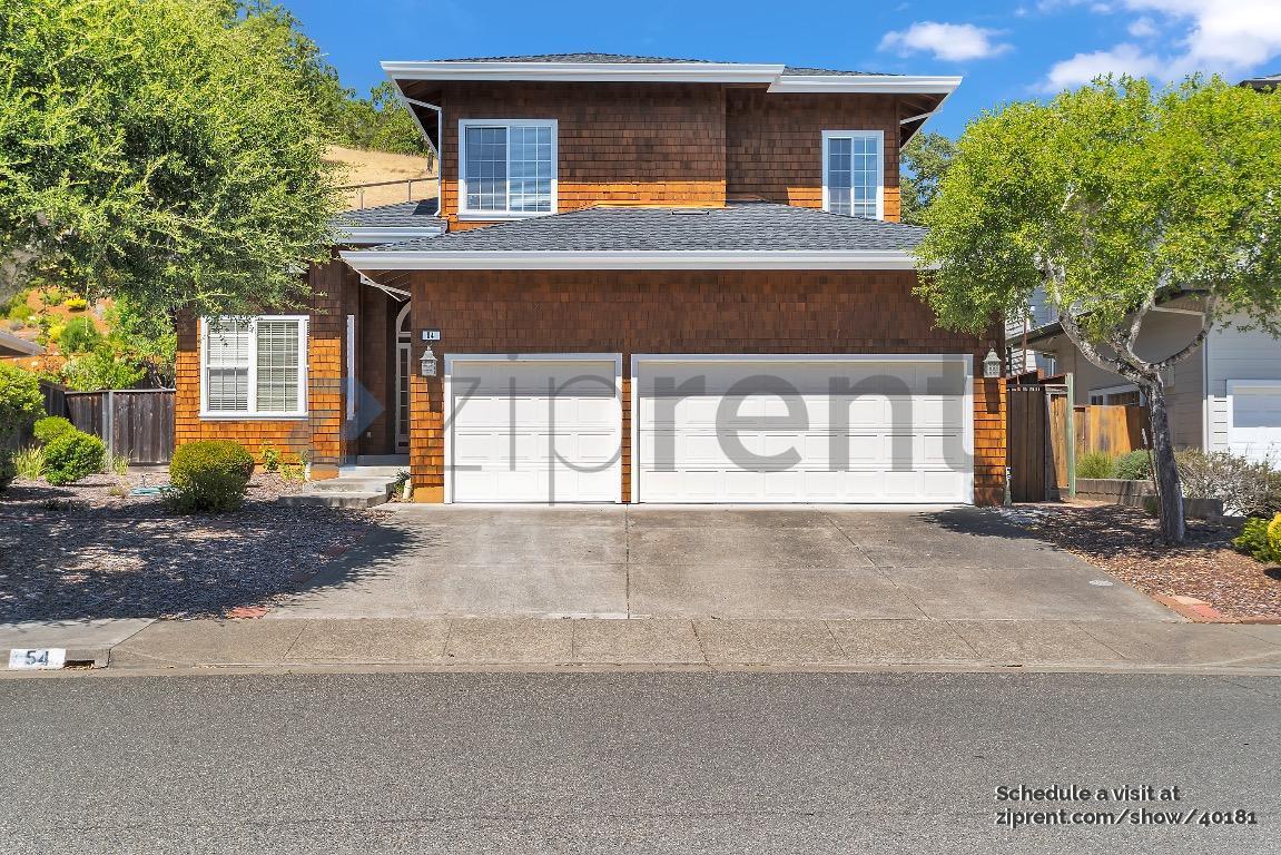 Foto principal - 54 Aaron Dr