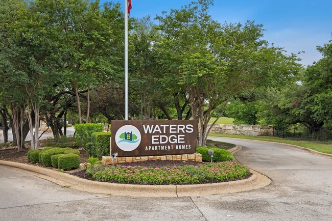 Waters Edge Apartments in Georgetown, TX - Waters Edge Apartment Homes