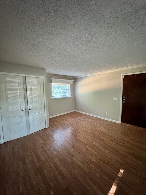 Building Photo - 3829 W Tyvola Rd