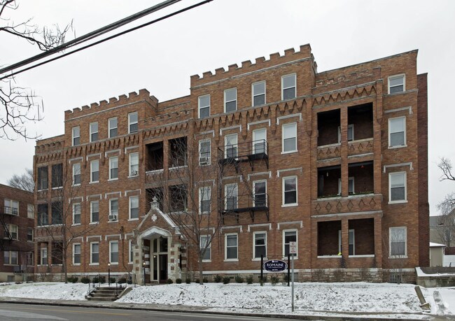 Tudor Court Apartmemts Apartments Cincinnati Oh Building Photo Tudor Court Apartmemts