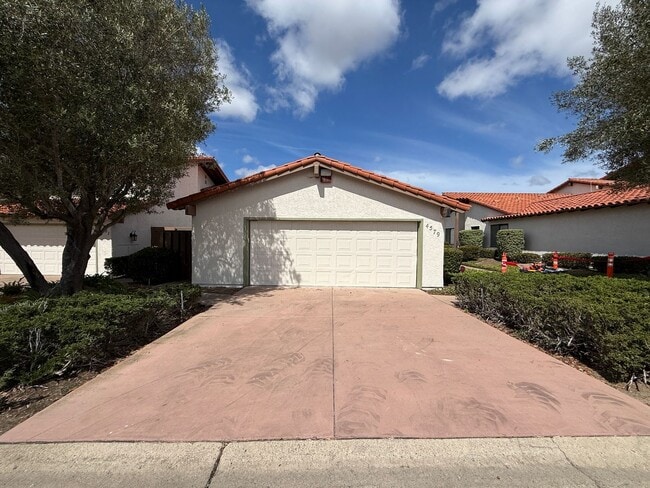 Building Photo - Beautiful Single Story Foxenwood Townhome in Orcutt with Easy Access to VSFB