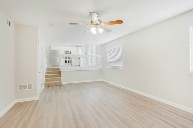 Foto del edificio - 837 Forest Path