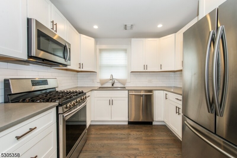 Primary Photo - 266 Elmwood Ave