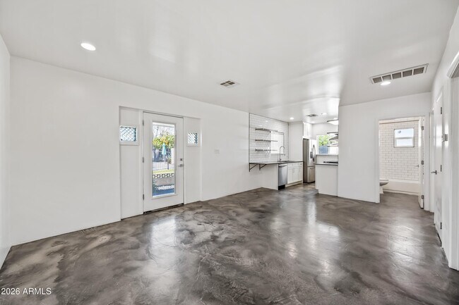 Foto del edificio - 3615 N 15th Ave