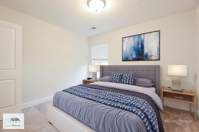 Building Photo - 201 Bosa Ln