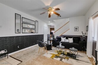 Building Photo - 312 Sierra Breeze Ave