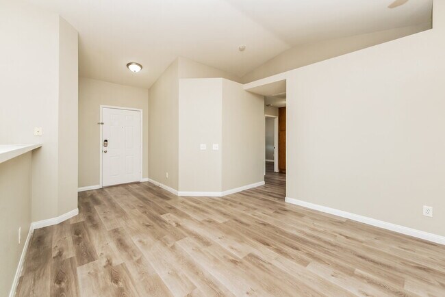 Foto del edificio - 3008 Silver Canyon Ln