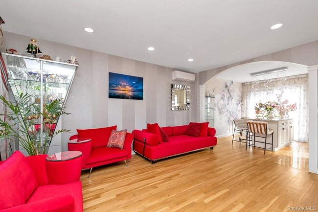 Building Photo - 1815 Schermerhorn St