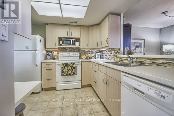 Photo du bâtiment - 20 Guildwood Pkwy