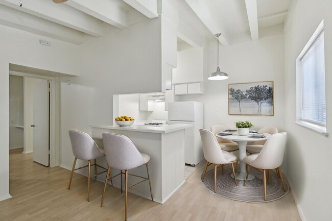 Building Photo - The Parker at Hyde Park