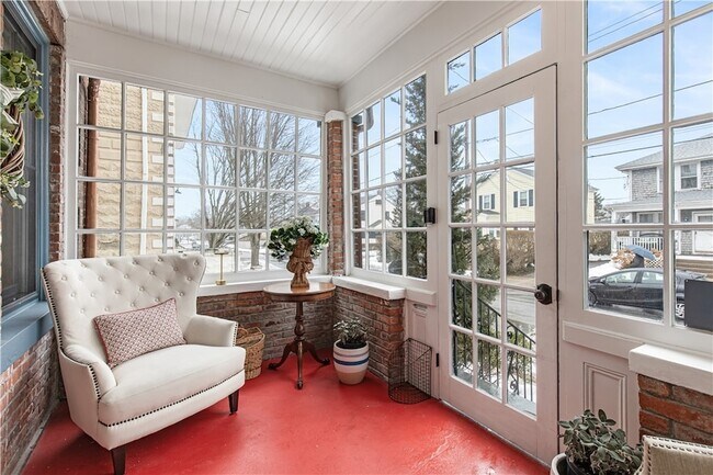 Foto del edificio - 21 Bedlow Ave