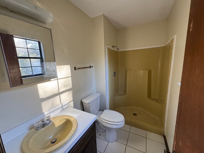 Building Photo - 505 Pinto Dr